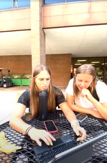 LAURA RODRÍGUEZ - 4